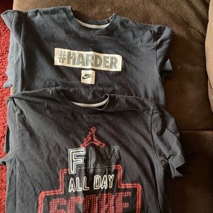 LOT OF 2 MENS T SHIRTS SIZE XL